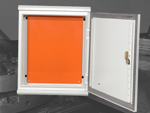Forehead type surface-mounted frame